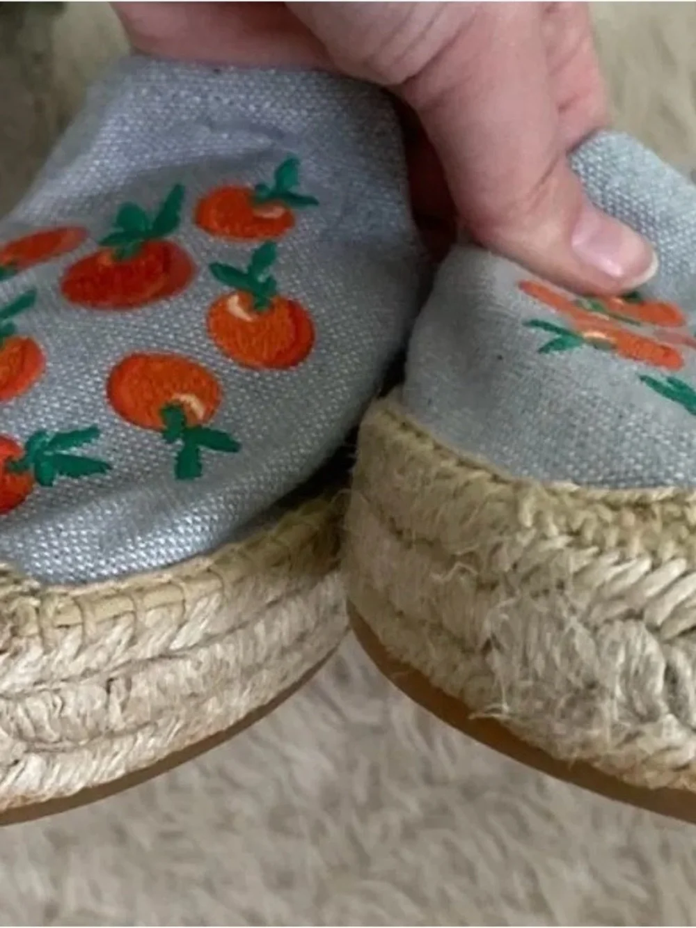 NWOB Soludos Embroidered Oranges Canvas Espadrilles - Size 10